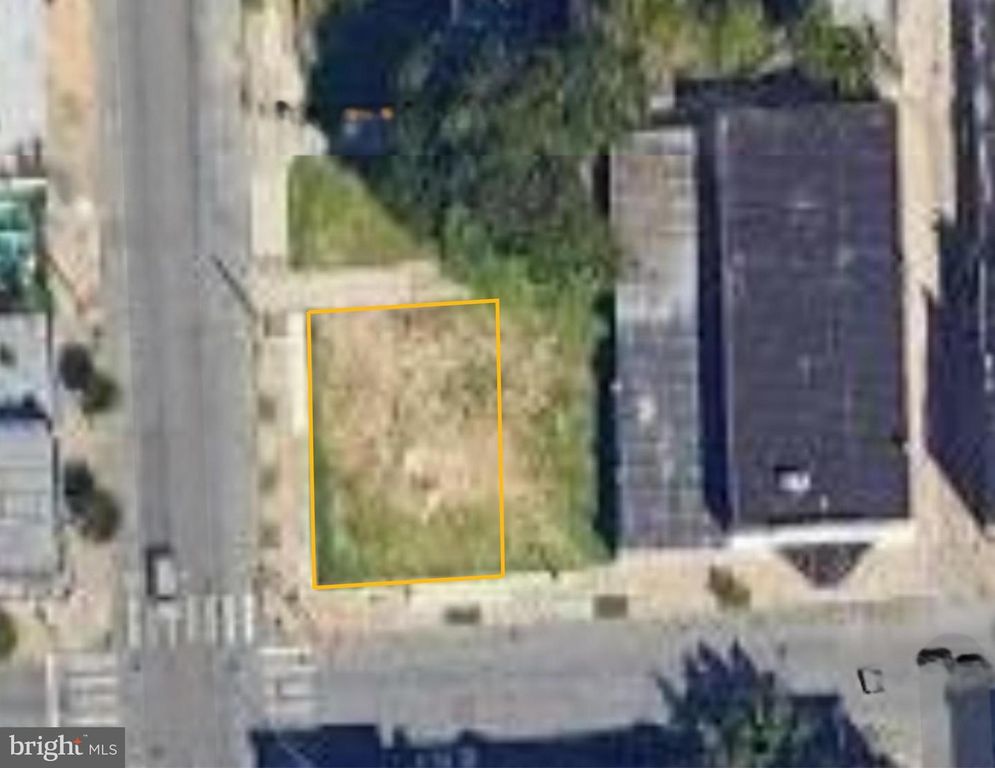 2032 W PRATT ST, Baltimore, MD 21223