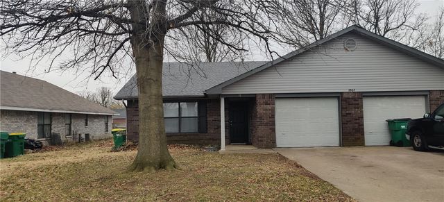 2863 Kasey Avenue B, Springdale, AR 72764