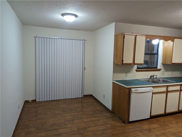 2863 Kasey Avenue B, Springdale, AR 72764