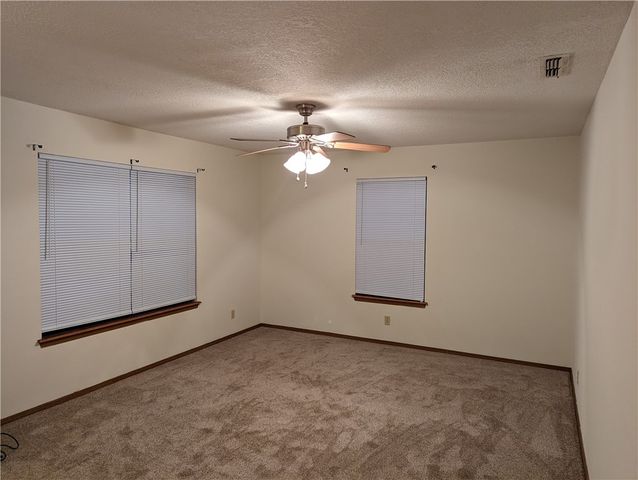 2863 Kasey Avenue B, Springdale, AR 72764