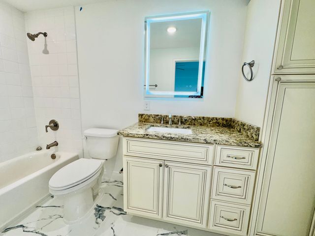 735 Pilot Lane, 314, Merritt Island, FL 32952