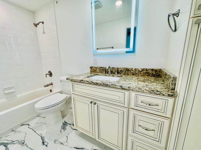 735 Pilot Lane, 314, Merritt Island, FL 32952