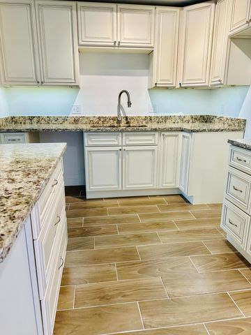 735 Pilot Lane, 314, Merritt Island, FL 32952