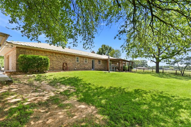 235 Magnus Road, Denison, TX 75021