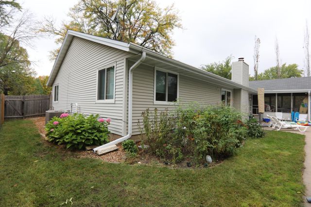 3620 Saratoga Lane N, Plymouth, MN 55441