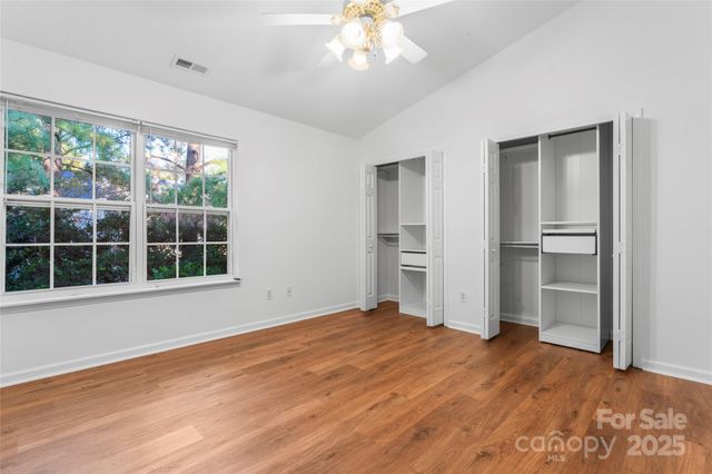 12318 Hennigan Place Lane, Charlotte, NC 28214