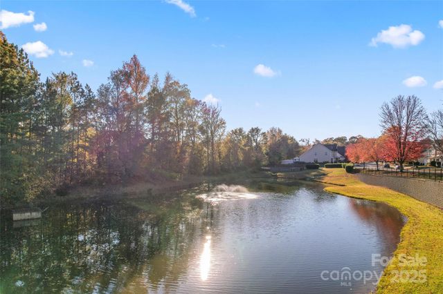 12318 Hennigan Place Lane, Charlotte, NC 28214