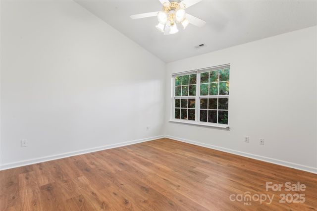 12318 Hennigan Place Lane, Charlotte, NC 28214