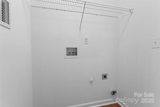 12318 Hennigan Place Lane, Charlotte, NC 28214