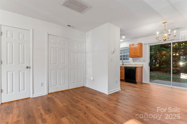 12318 Hennigan Place Lane, Charlotte, NC 28214