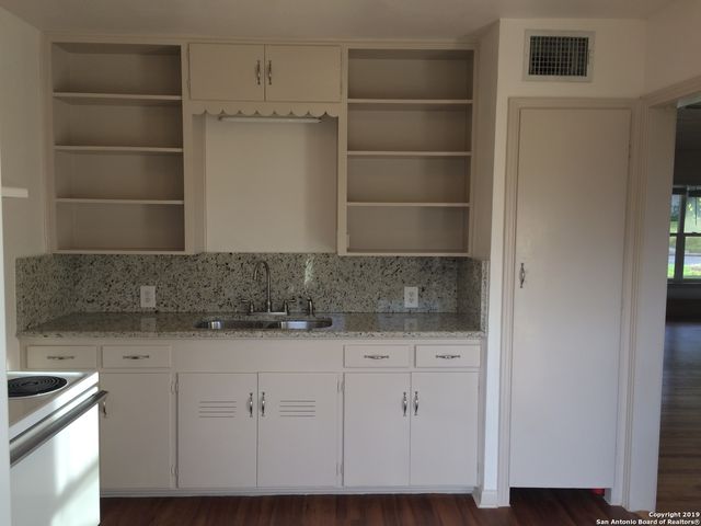 1204 WILTSHIRE AVE, Terrell Hills, TX 78209