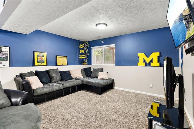 3249 Centennial Oak Drive, Hamilton, MI 49419