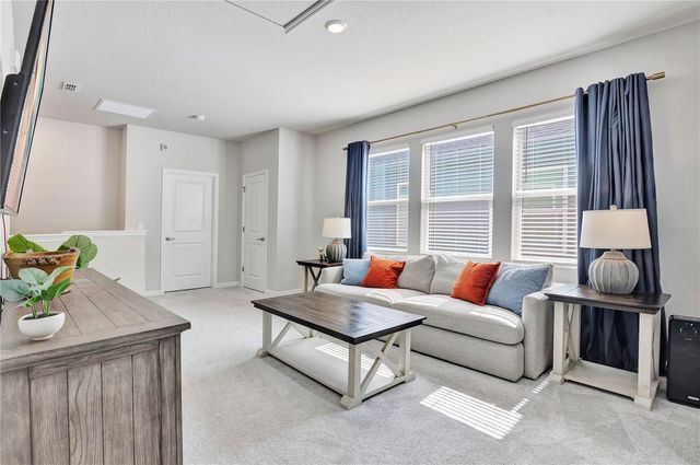 5972 SACRED OAK AVENUE, Mount Dora, FL 32757