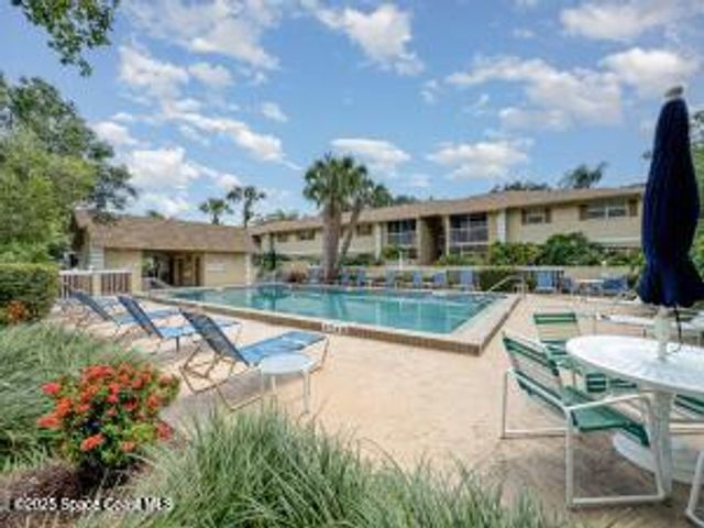 1609 Sunny Brook Lane NE E201, Palm Bay, FL 32905