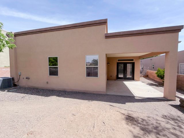 8316 Mesa Top Road NW, Albuquerque, NM 87120