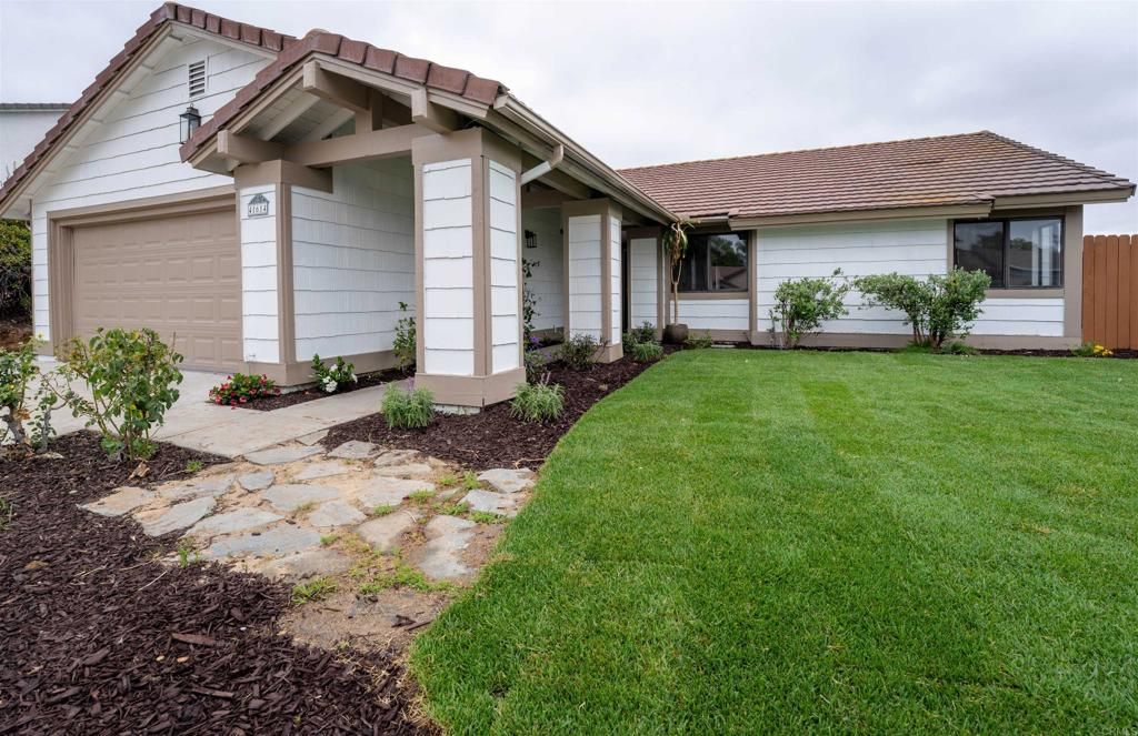 Image 2 of property listing at 41614 Zinfandel Avenue, Temecula, CA 92591