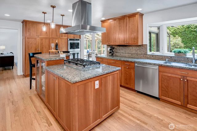53 Cascade Ky, Bellevue, WA 98006