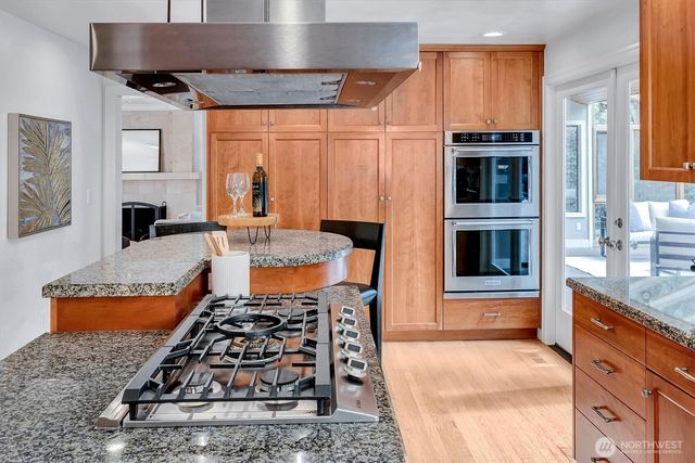53 Cascade Ky, Bellevue, WA 98006
