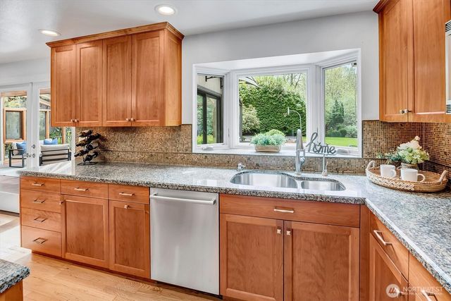 53 Cascade Ky, Bellevue, WA 98006