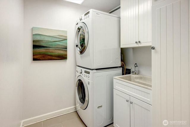 53 Cascade Ky, Bellevue, WA 98006