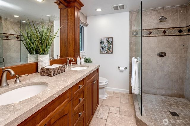 53 Cascade Ky, Bellevue, WA 98006