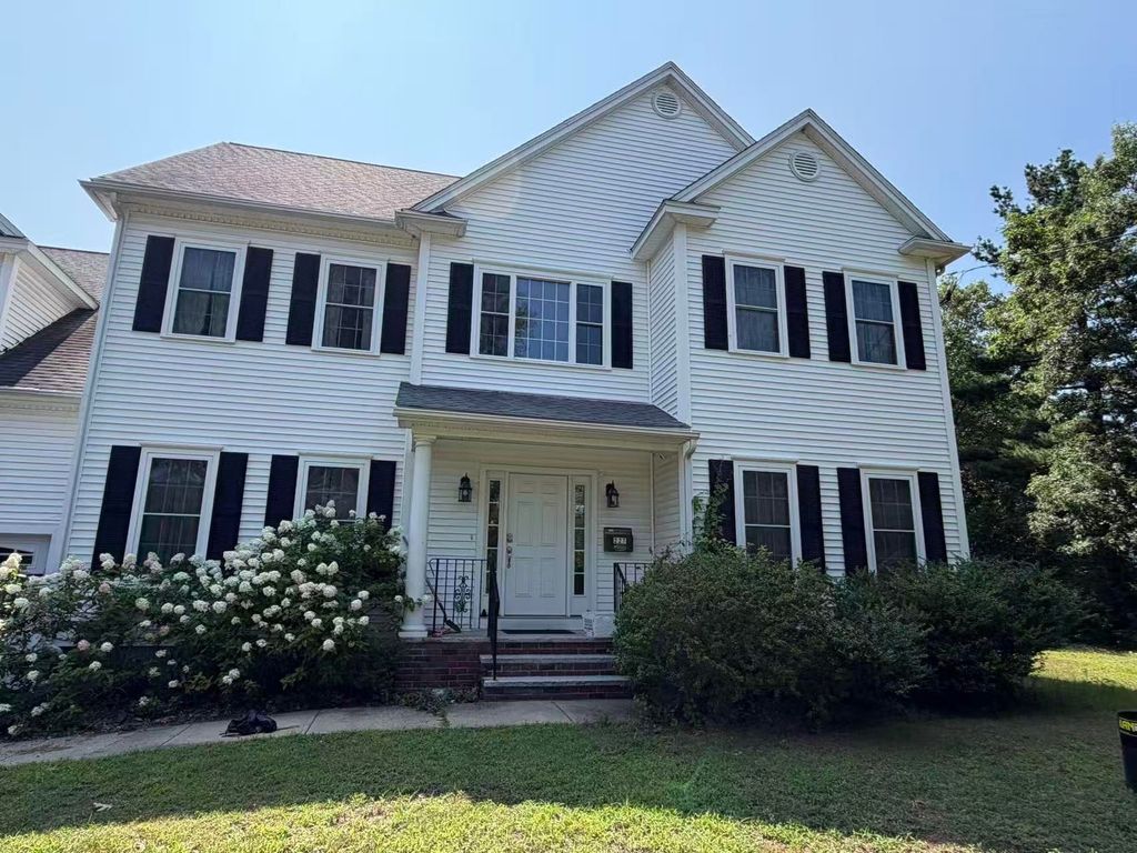 227 Central Ave, Dedham, MA 02026