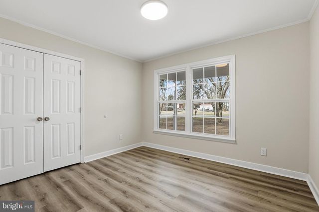 192 E BANBURY RD, Tappahannock, VA 22560