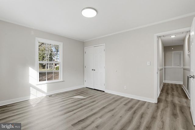 192 E BANBURY RD, Tappahannock, VA 22560