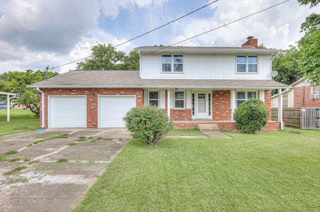 1213 N Graycroft Ave, Madison, TN 37115