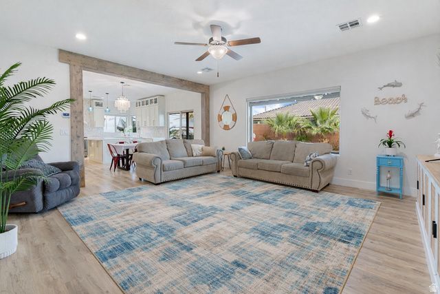 1043 E 3740 S, Washington, UT 84780