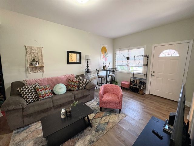 1010 1st Ave C, Coraopolis, PA 15108