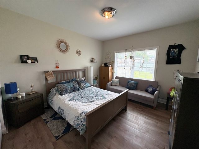 1010 1st Ave C, Coraopolis, PA 15108