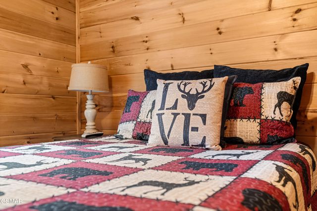 3851 Mistletoe Loop, Sevierville, TN 37876