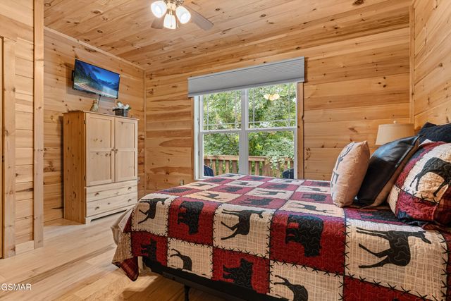 3851 Mistletoe Loop, Sevierville, TN 37876