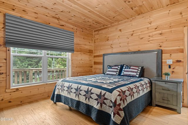 3851 Mistletoe Loop, Sevierville, TN 37876