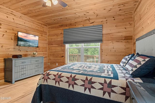 3851 Mistletoe Loop, Sevierville, TN 37876