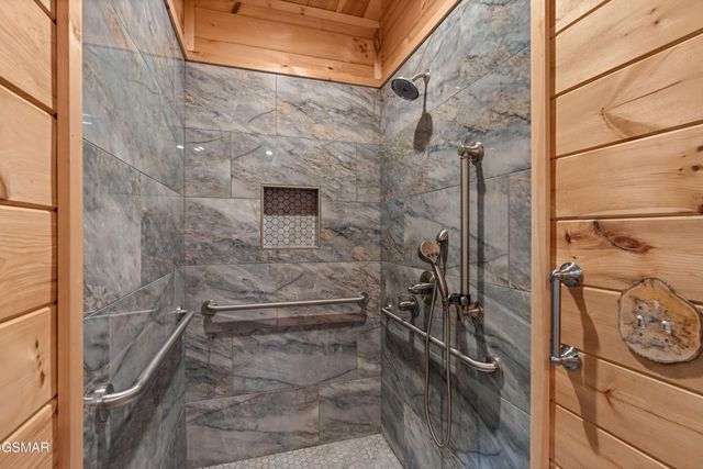 3851 Mistletoe Loop, Sevierville, TN 37876