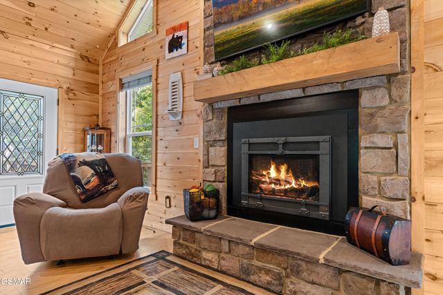 3851 Mistletoe Loop, Sevierville, TN 37876