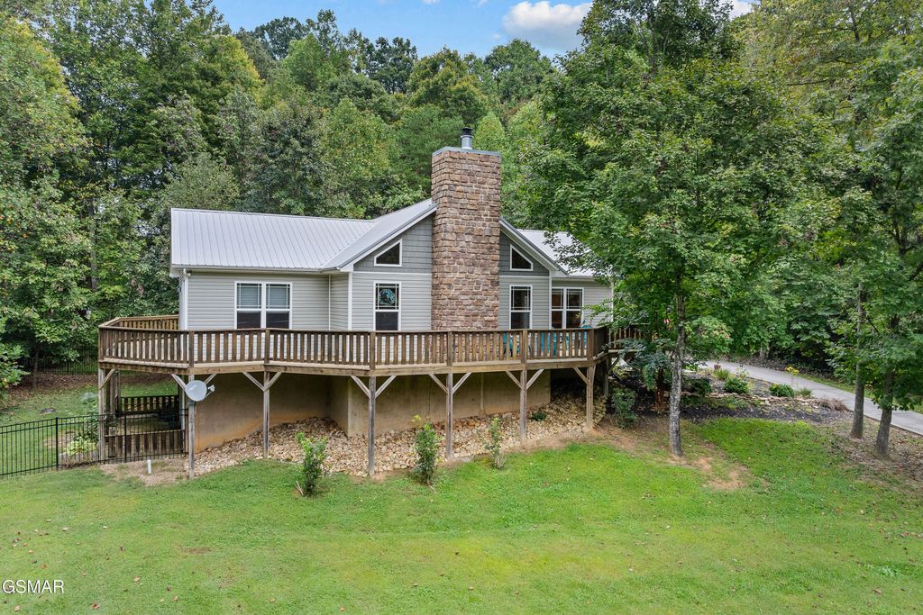 3851 Mistletoe Loop, Sevierville, TN 37876
