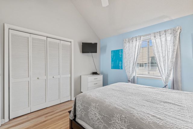 1890 Colony Dr Apt 17T, Surfside Beach, SC 29575