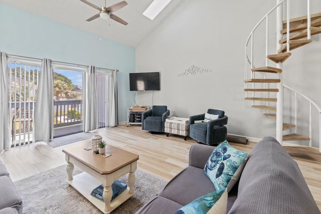 1890 Colony Dr Apt 17T, Surfside Beach, SC 29575