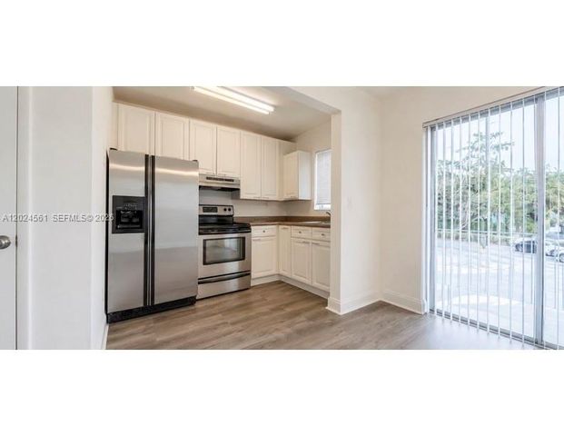 5960 NE 5th Ct 4, Miami, FL 33137