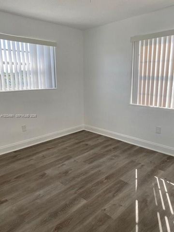 5960 NE 5th Ct 4, Miami, FL 33137
