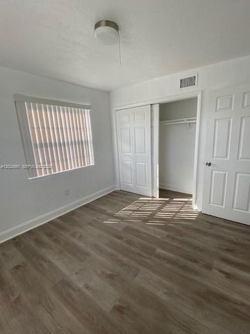 5960 NE 5th Ct 4, Miami, FL 33137