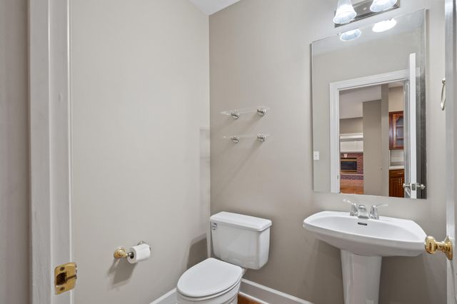 2609 CARRERA DR, Columbia, MO 65203
