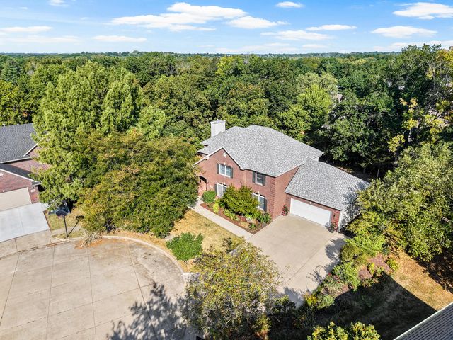 2609 CARRERA DR, Columbia, MO 65203