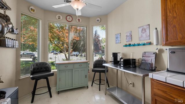709 Palermo Dr, Suisun City, CA 94585