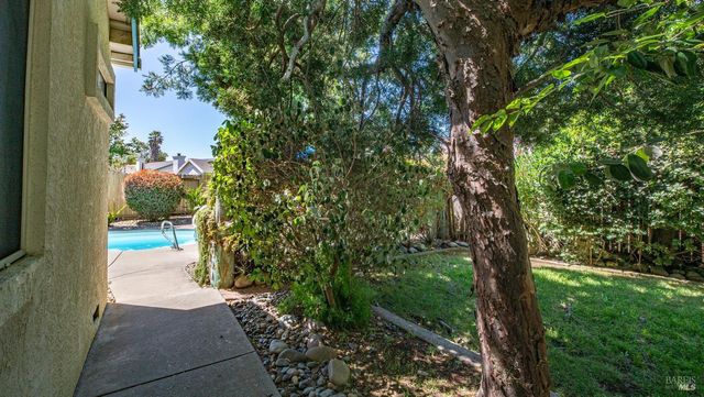 709 Palermo Dr, Suisun City, CA 94585