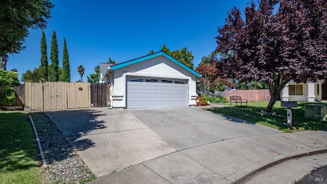 709 Palermo Dr, Suisun City, CA 94585