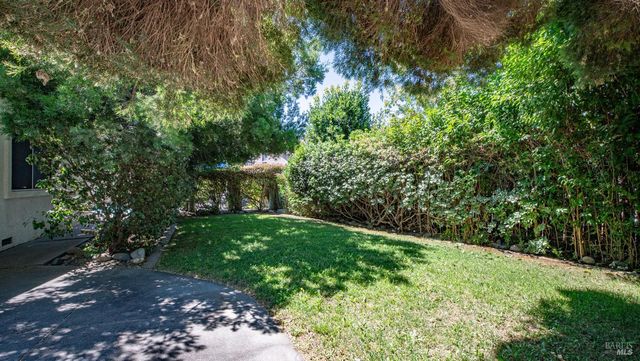 709 Palermo Dr, Suisun City, CA 94585